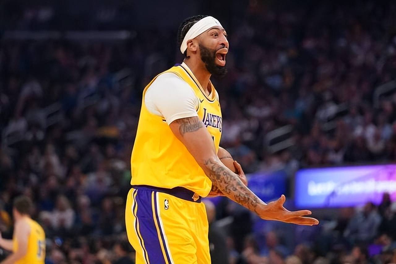 开云体育官方-包含精彩对攻场面十分火爆，观众乐不思蜀的词条