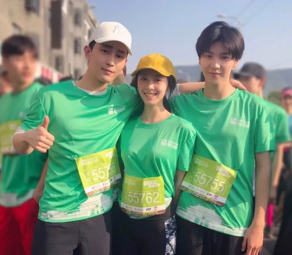 开云体育网页版入口-龙战虎争：女足明星助阵决赛大战