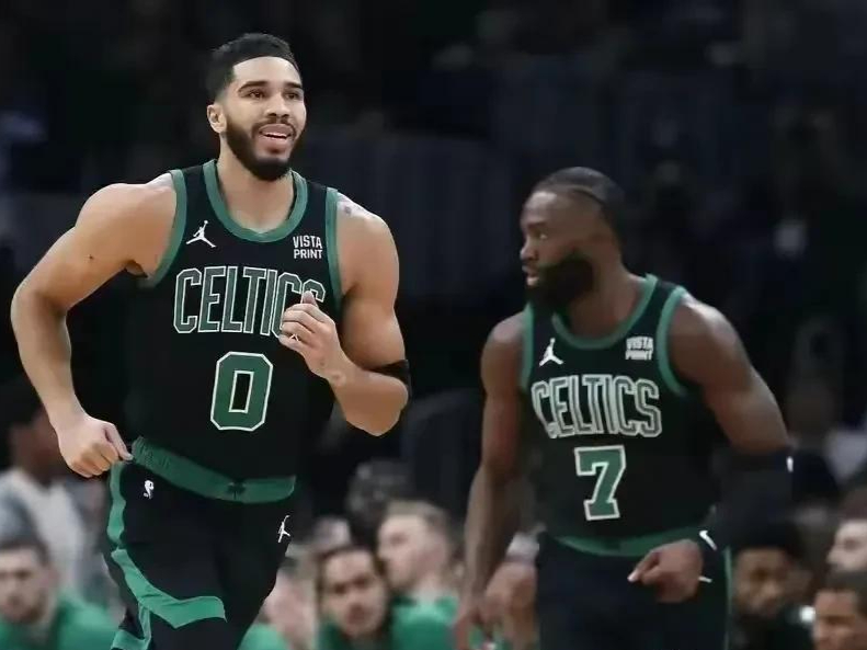 开云体育在线直播-关于凯尔特人不敌猛龙，伦纳德再砍25分的信息